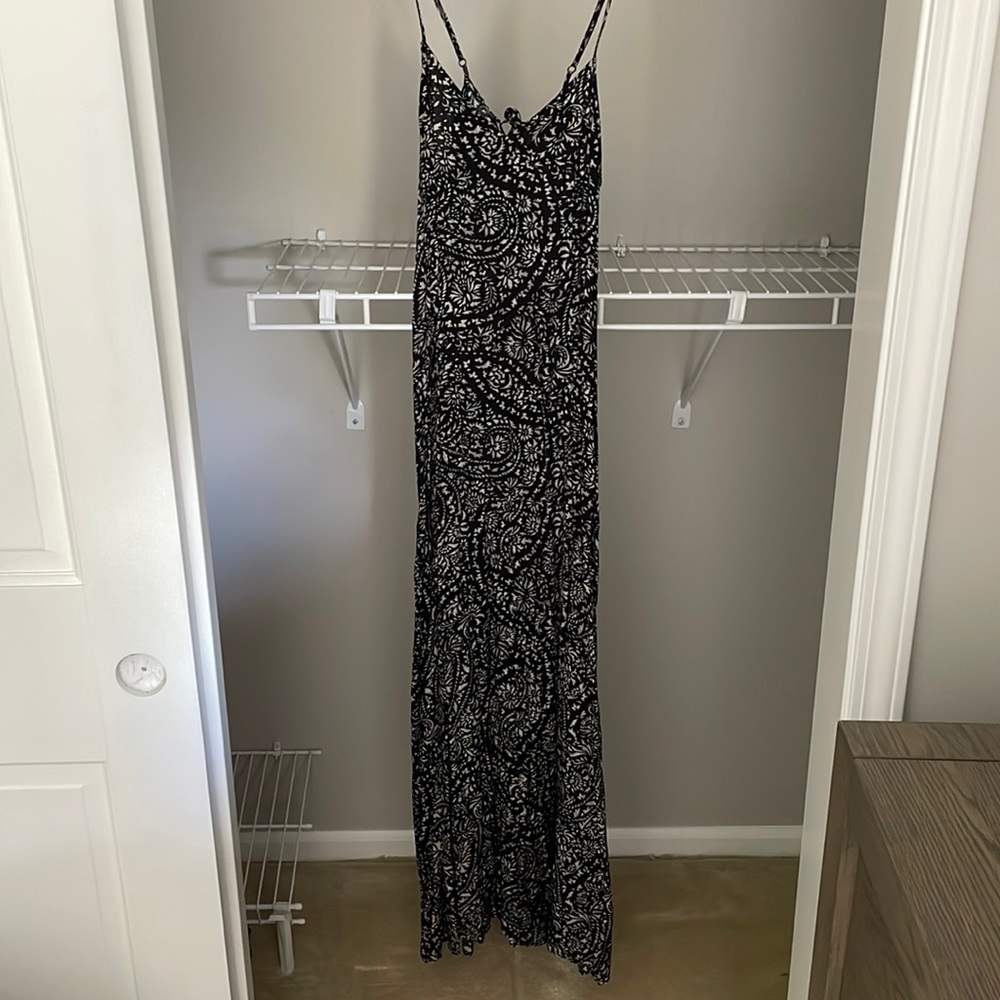 Black pattern maxi dress